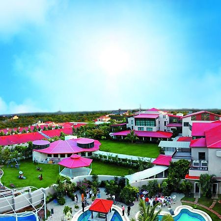 Hotel Leonia Holistic Destination Shamirpet Exterior foto