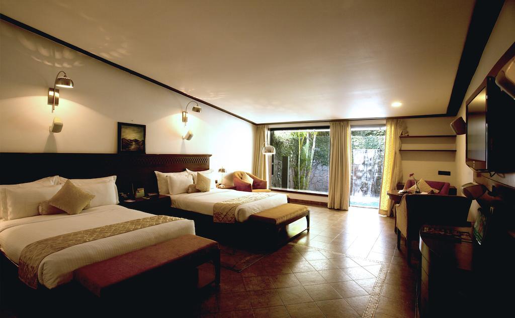 Hotel Leonia Holistic Destination Shamirpet Zimmer foto